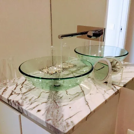 Апартаменты Shortstayflat - Two Bedroom With Terrace