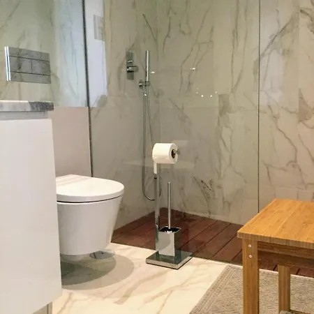 Shortstayflat - Two Bedroom With Terrace Апартаменты